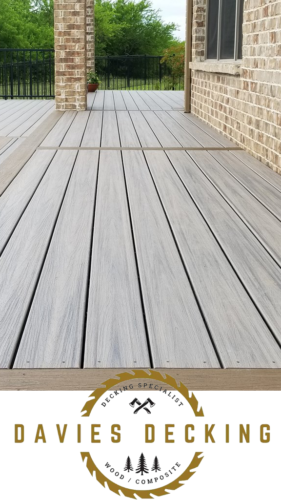 Image of Trex Enhance® Decking in Rocky Harbor and Toasted Sand.